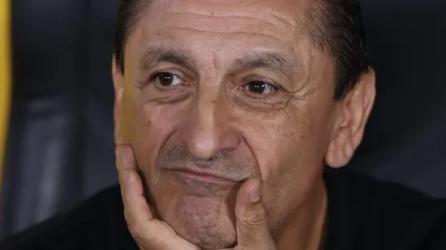 Ramon Díaz, técnico do Internacional em partida pelo campeonato brasileiro (Foto: Franklin Jacome/Getty Images)