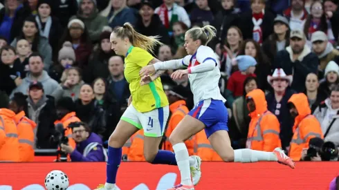 Isa Haas no duelo contra a Inglaterra. Foto: Lívia Villas Boas/CBF