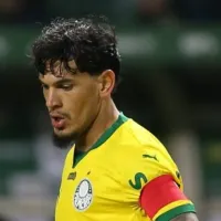 VAR sugere expulsão de Gustavo Gomez em Palmeiras x Cruzeiro, mas Rafael Klein dá amarelo