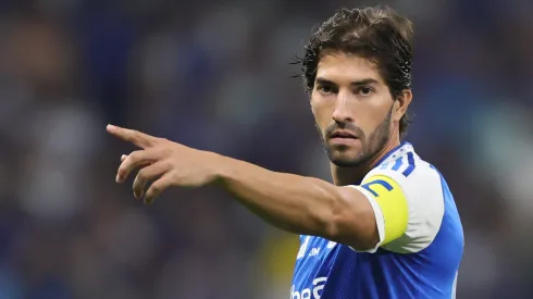 Lucas Silva comentou sobre o polêmico lance