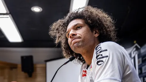 Arão revela momento conturbado que passou nos bastidores do Santos