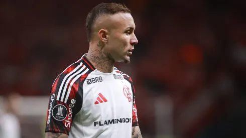 RS – PORTO ALEGRE – 20/08/2025 – COPA LIBERTADORES 2025, INTERNACIONAL X FLAMENGO – Everton Cebolinha jogador do Flamengo durante partida contra o Internacional no estadio Beira-Rio pelo campeonato Copa Libertadores 2025. Foto: Maxi Franzoi/AGIF