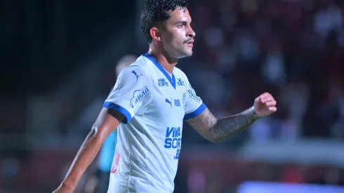 BA – SALVADOR – 16/10/2025 – BRASILEIRO A 2025, VITORIA X BAHIA – Rodrigo Nestor, jogador do Bahia durante partida contra o Vitoria no estadio Barradao pelo campeonato Brasileiro A 2025. Foto: Walmir Cirne/AGIF