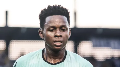 Cazares, meia do Independiente del Valle