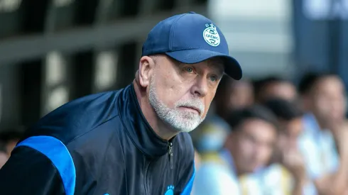 Treinador Mano Menezes pode acabar deixando o Tricolor