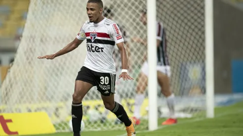 RJ – Rio de Janeiro – 26/12/2020 – BRASILEIRO A 2020, FLUMINENSE X SAO PAULO – Brenner jogador do Sao Paulo comemora seu gol durante partida contra o Fluminense no estadio Maracana pelo campeonato Brasileiro A 2020. Foto: Jorge Rodrigues/AGIF