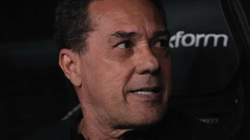 Luxemburgo deu conselho a Filipe Luís para a decisão na Argentina. Foto: Ettore Chiereguini/AGIF