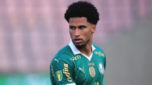 Murilo é titular do Palmeiras de Abel Ferreira e não será negociado na janela – Foto: Ettore Chiereguini/AGIF