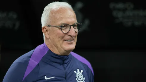 Dorival Júnior técnico do Corinthians durante partida contra o Atletico-MG no estadio Arena Corinthians pelo campeonato Brasileiro A 2025. Foto: Joisel Amaral/AGIF