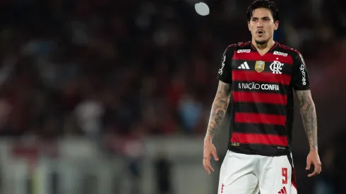 RJ – RIO DE JANEIRO – 25/08/2025 – BRASILEIRO A 2025, FLAMENGO X VITORIA – Pedro jogador do Flamengo durante partida contra o Vitoria no estadio Maracana pelo campeonato Brasileiro A 2025. Foto: Jorge Rodrigues/AGIF