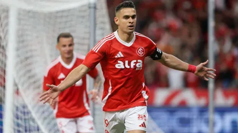 Borré não vive boa fase com a camisa colorada