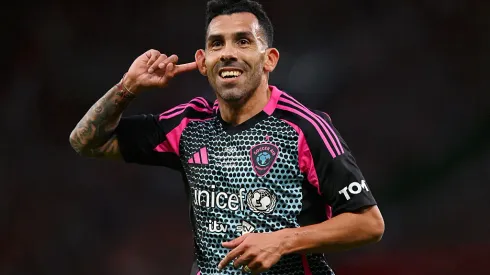 Tévez chegou ao Corinthians para liderar a equipe de galáticos do Clube em 2005. Foto: Anthony Devlin/Getty Images)