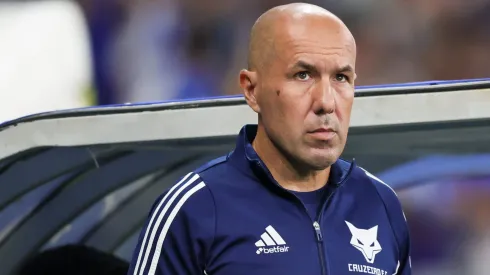 Treinador já foi comunicado – Foto: Gilson Lobo/AGIF.