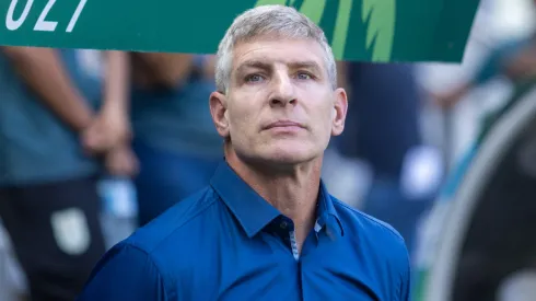 Palermo, técnico do Fortaleza, projeta duelo contra o Santos. Foto: Lucas Emanuel/AGIF