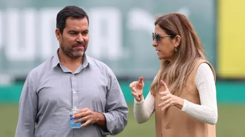 João Paulo Sampaio e Leila Pereira, na Academia do Palmeiras — Foto: Cesar Greco / Palmeiras