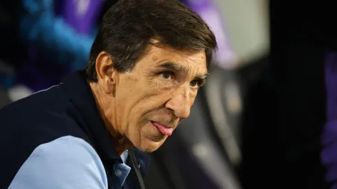 Treinador segue fazendo testes – Foto: Marcelo Hernandez/Getty Images.