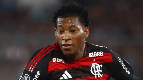 Gonzalo Plata, atacante da Seleção Equatoriana e do Flamengo – Foto: Marcos Brindicci/Getty Images)