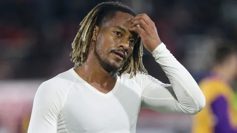 Carrillo durante derrota para o Huracán-ARG na Sul-Americana