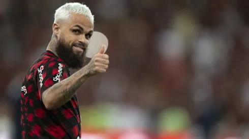 RJ – RIO DE JANEIRO – 10/05/2025 – BRASILEIRO A 2025, FLAMENGO X BAHIA – Michael jogador do Flamengo durante aquecimento antes da partida contra o Bahia no estadio Maracana pelo campeonato Brasileiro A 2025. Foto: Jorge Rodrigues/AGIF