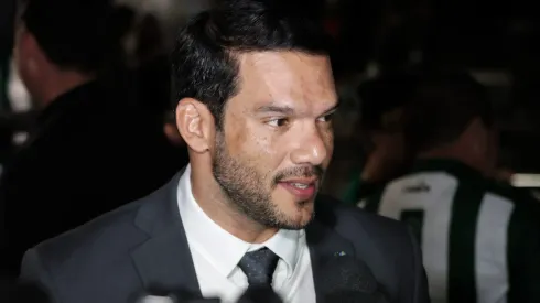 PR – CURITIBA – 27/07/2025 – BRASILEIRO B 2025, CORITIBA X AMAZONAS – Samir Xaud presidente da CBF durante entrevista antes da partida entre Coritiba e Amazonas no estadio Couto Pereira pelo campeonato Brasileiro B 2025. Foto: Robson Mafra/AGIF