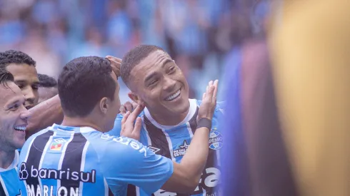 Carlos Vinicius, do Grêmio, desafia Corinthians após ser deixado em “modo espera” — Foto Maxi FranzoiAGIF