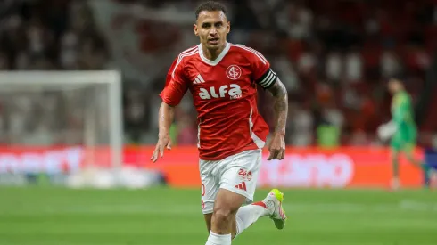 Alan Patrick, volante ofensivo del Internacional en un partido por el campeonato brasileño (Foto: Ricardo Duarte / SCI)