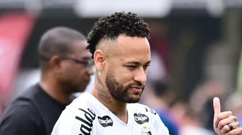 Neymar durante un partido en Vila Belmiro.