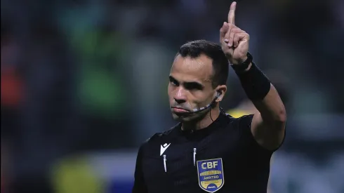 Árbitro puede provocar pérdidas al Atlético-MG.