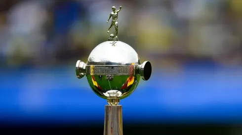 Troféu da Copa Libertadores. (Photo by Amilcar Orfali/Getty Images)
