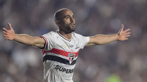 Atacante deu a sua opinião – Foto: Thiago Ribeiro/AGIF.