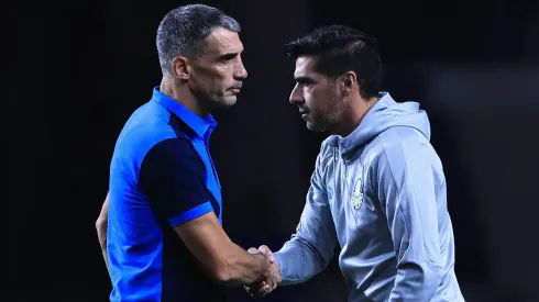 Abel Ferreira, entrenador del Palmeiras y Vojvoda, entrenador del Santos. Foto: Ettore Chiereguini/AGIF