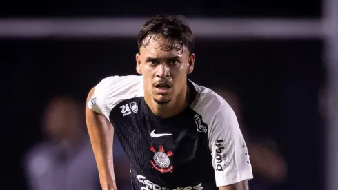 Tchoca em ação pelo Timão. O zagueiro pode deixar o Clube