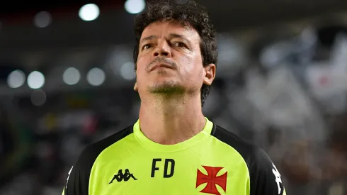 Fernando Diniz tem dúvidas no Vasco para o Clássico da Amizade – Foto: Thiago Ribeiro/AGIF