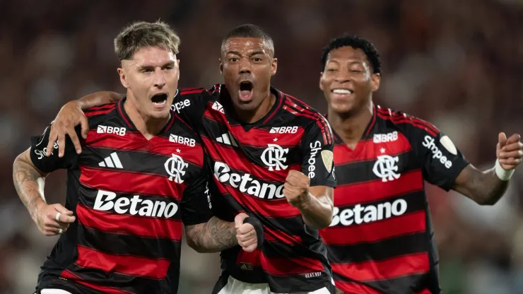 Nicolás de la Cruz in action for Flamengo