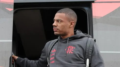 De La Cruz busca se firmar entre os titulares de Filipe Luís