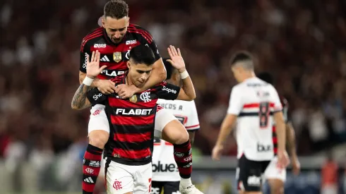 Luiz Araújo jogador do Flamengo comemora seu gol diante do São Paulo – Foto: Jorge Rodrigues/AGIF