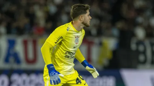 Felipe Longo jogador do Corinthians durante partida contra o Bragantino – Foto: Anderson Romão/AGIF