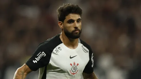 Yuri Alberto, atacante do Corinthians em partida pelo campeonato brasileiro (Foto: Miguel Schincariol/Getty Images)