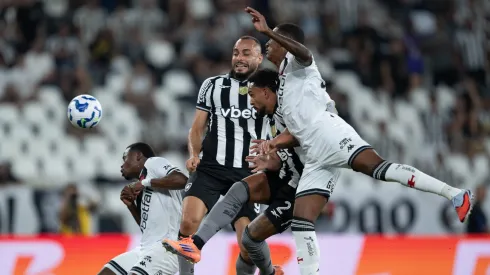 Vasco não foi páreo para o Botafogo no Nilton Santos e amargou segunda derrota seguida no Brasileirão Betano
