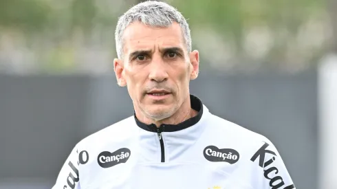 Vojvoda não vai contar com dupla experiente diante do Palmeiras.