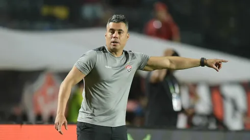 Jair Ventura durante partida no Barradão. Foto: Jhony Pinho/AGIF