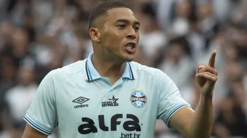 Carlos Vinícius deu uma provocada velada no Internacional