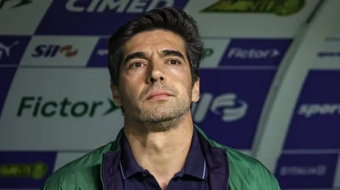 SP – SAO PAULO – 06/11/2025 – BRASILEIRO A 2025, PALMEIRAS X SANTOS – Abel Ferreira tecnico do Palmeiras durante partida contra o Santos no estadio Arena Allianz Parque pelo campeonato Brasileiro A 2025. Foto: Fabio Giannelli/AGIF