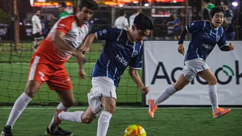 Wallace Oliveira foi um dos destaques da noite de alta artilharia e dos gols do 'meio da praça'