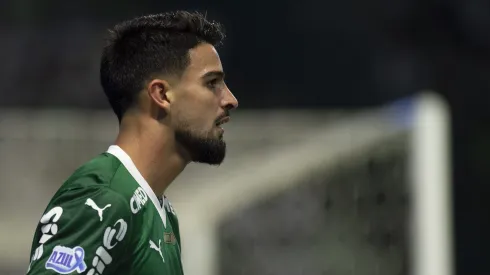 Flaco tentou de todas as formas, mas terminou clássico contra o Santos sem gol