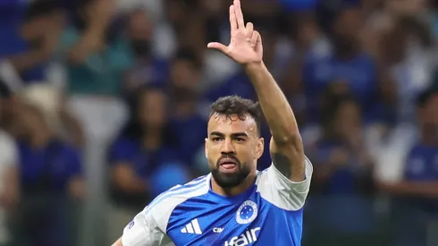 Fabricío Bruno marcou o gol da vitória do Cruzeiro diante do Grêmio, em Porto Alegre