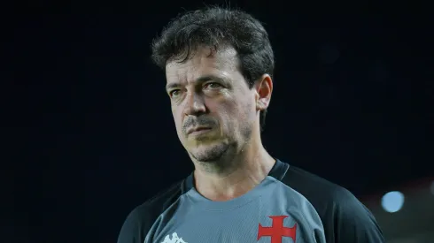 Fernando Diniz tecnico do Vasco durante partida contra o Sao Paulo no estadio Sao Januario pelo campeonato Brasileiro A 2025. Foto: Thiago Ribeiro/AGIF