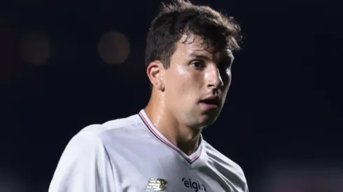 Tapia entra mal em derrota para o Bragantino e é criticado pela torcida do São Paulo. Foto: Marcello Zambrana/AGIF