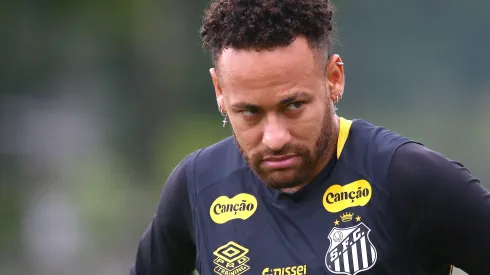 SP – SANTOS – 31/10/2025 – SANTOS, TREINO – Neymar jogador do Santos durante treino no Centro de Treinamento CT Rei Pele. Foto: Mauricio De Souza/AGIF