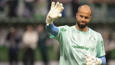 SP – SAO PAULO – 13/09/2025 – BRASILEIRO A 2025, PALMEIRAS X INTERNACIONAL – Lomba jogador do Palmeiras durante aquecimento antes da partida contra o Internacional no estadio Arena Allianz Parque pelo campeonato Brasileiro A 2025. Foto: Anderson Romao/AGIF